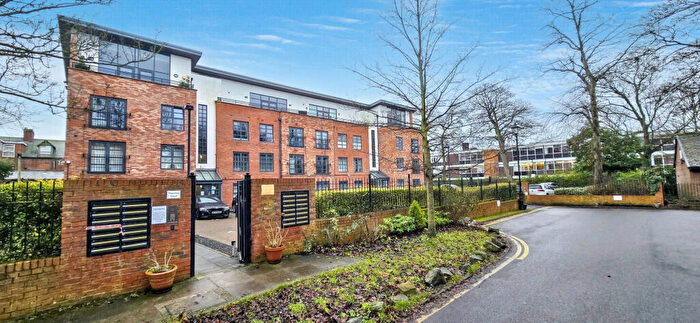 2 Bedroom Apartment For Sale In Thornhill Park, Sunderland, Tyne And Wear, SR2