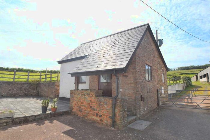 1 Bedroom Detached House To Rent In Coldharbour Farm, Bampton, Tiverton, EX16