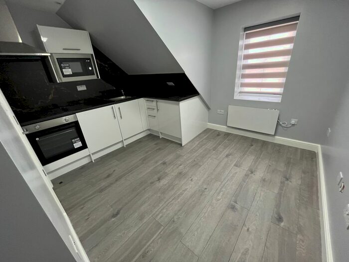 1 Bedroom Flat To Rent In The Burroughs, London, NW4