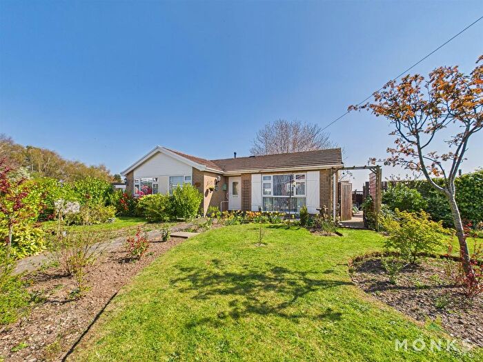 3 Bedroom Detached Bungalow For Sale In South View, Oswestry, SY11