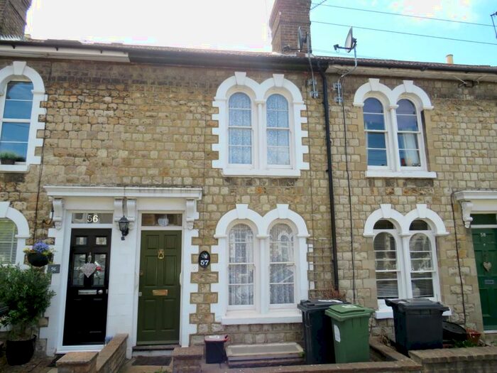 2 Bedroom House To Rent In Waterlow Road, Maidstone, ME14