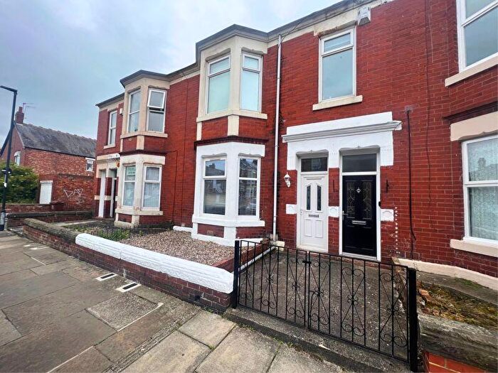 2 Bedroom Flat To Rent In Warton Terrace, Heaton, Newcastle Upon Tyne, NE6