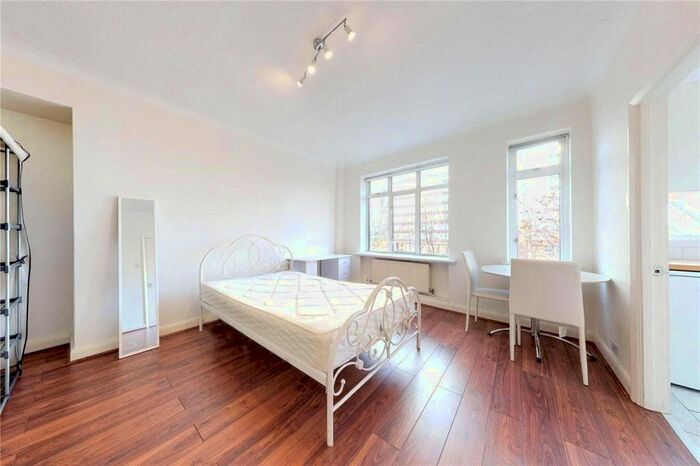Studio To Rent In Warren Court, Euston Road, London, NW1