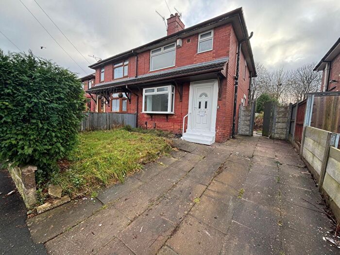 3 Bedroom Semi Detached House To Rent In Elm Place, Stoke-On-Trent, ST3
