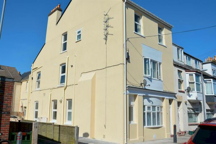 1 Bedroom Apartment To Rent In Lennox Street, Weymouth, DT4