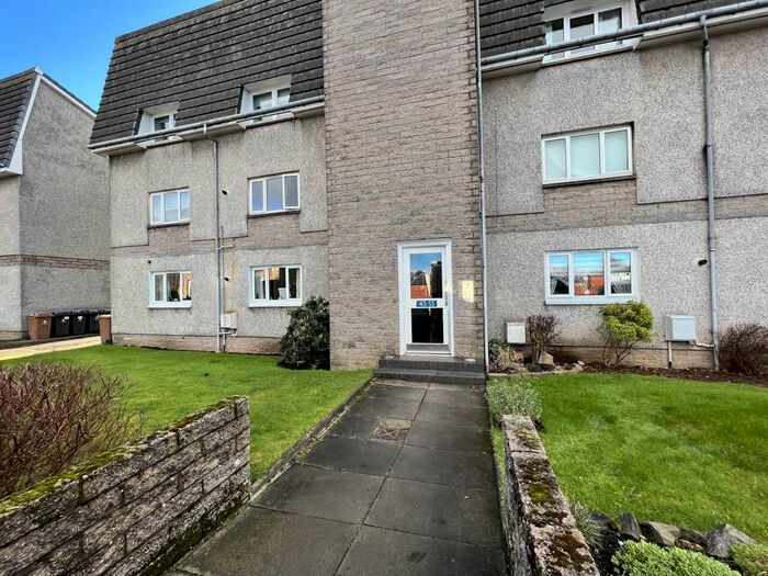 2 Bedroom Flat To Rent In Argyll Avenue, Stirling FK8