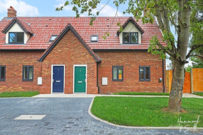 3 Bedroom Semi-Detached House To Rent In Ongar Road, Dunmow, CM6