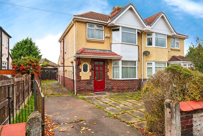 3 Bedroom Semi-detached House For Sale In Reeds Lane, Wirral, CH46