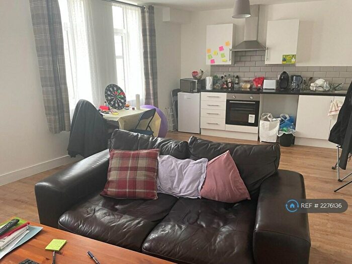 1 Bedroom Flat To Rent In Station Road, Rainham, Gillingham, ME8