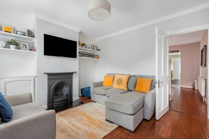 2 Bedroom Property To Rent In Mooreland Road, Bromley, BR1