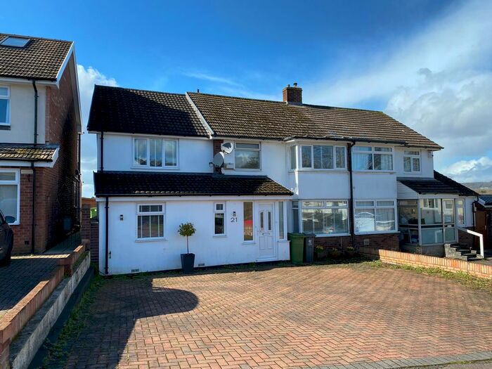 4 Bedroom Semi-Detached House To Rent In Padarn Close, Cardiff, CF23