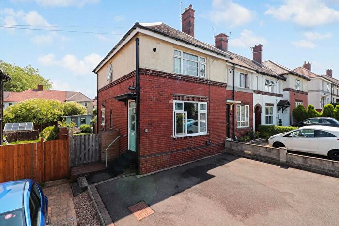 3 Bedroom End Of Terrace House For Sale In Humphrey Road, Greenhill, Sheffield, S8