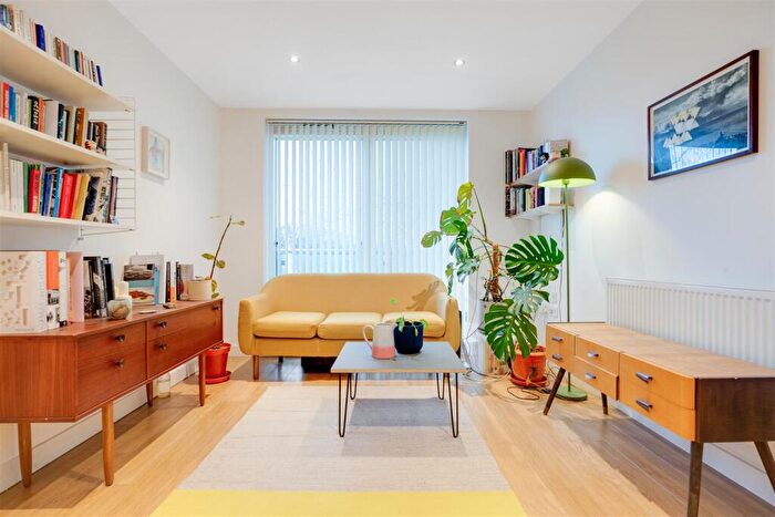 1 Bedroom Apartment For Sale In Baquba Building, Lewisham, SE13