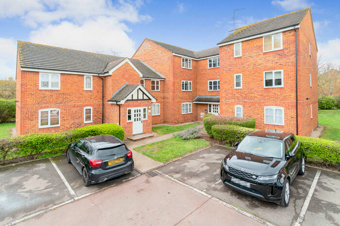 1 Bedroom Flat To Rent In Mullards Close, Mitcham, CR4