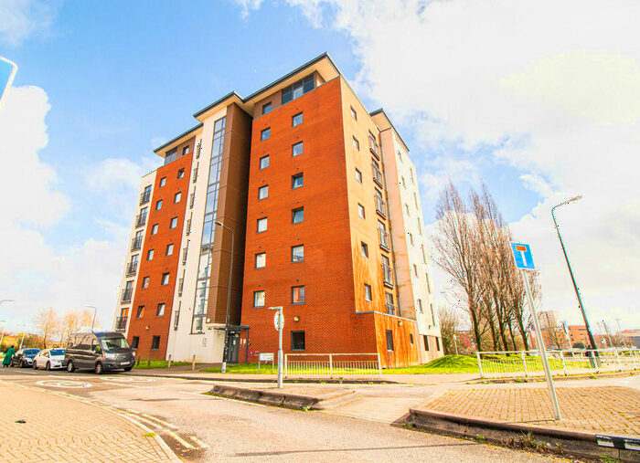 2 Bedroom Apartment To Rent In Galleon Way, Cardiff Bay, CF10