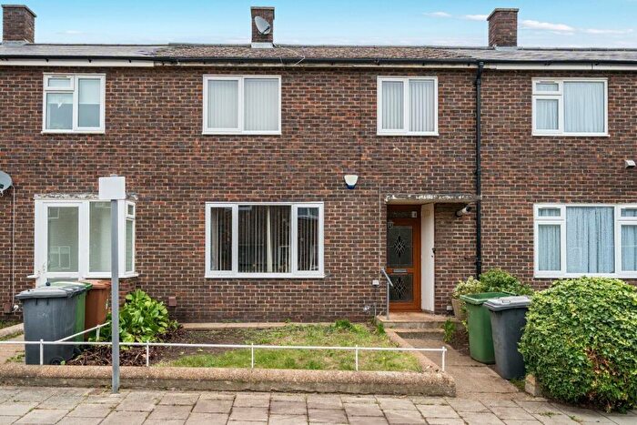 3 Bedroom Terraced House For Sale In Plane Street, London, SE26