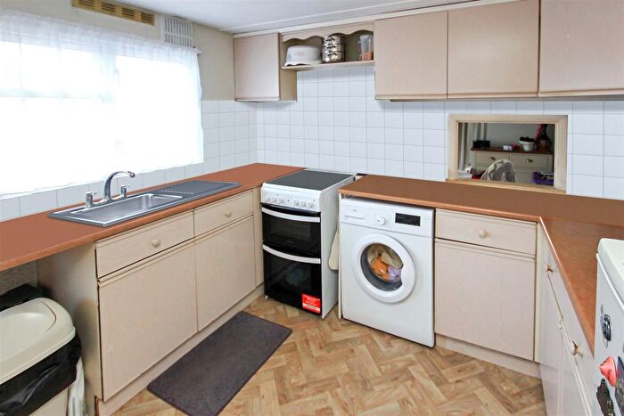 2 Bedroom Detached Bungalow For Sale In Wilby Park, Wilby, Wellingborough, NN8