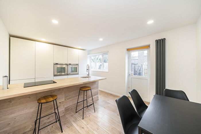 3 Bedroom Terraced House For Sale In Barney Close, Charlton, London, SE7