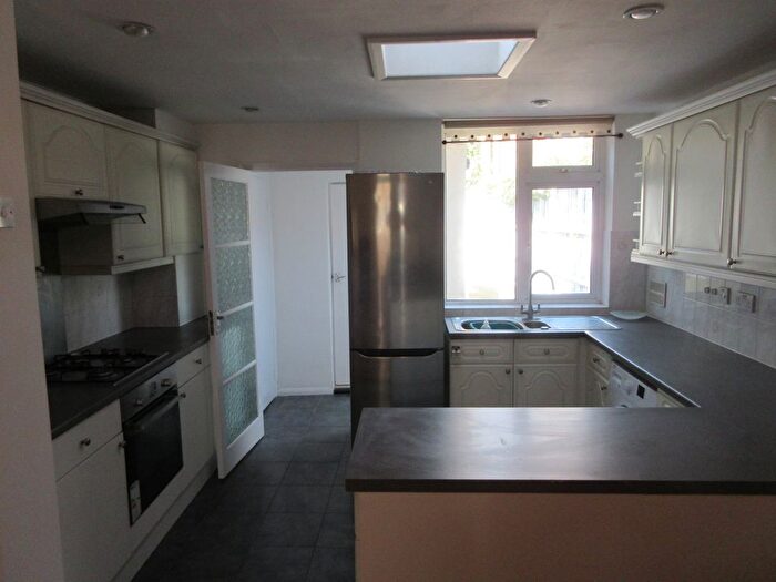 2 Bedroom Terraced House To Rent In Clifton Rd, Loughton, IG10