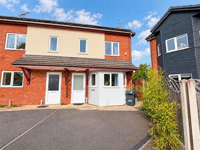3 Bedroom Semi-detached House For Sale In Afoneitha Road, Pen-Y-Cae, Wrexham, LL14