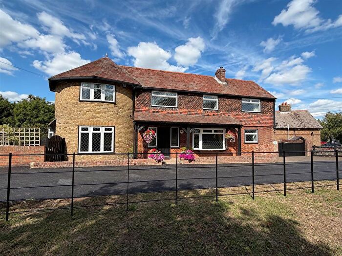 4 Bedroom Detached House To Rent In The Street, Stockbury, Sittingbourne, ME9