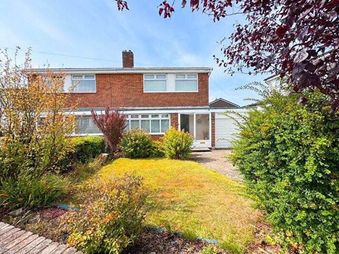 3 Bedroom Semi-Detached House For Sale In Beverley Drive, Hanover Estate, NE21