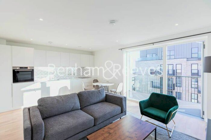 1 Bedroom Flat To Rent In Greenleaf Walk, Southall, UB1