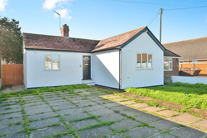 2 Bedroom Bungalow For Sale In Seaview Road, Greatstone, New Romney, Kent, TN28