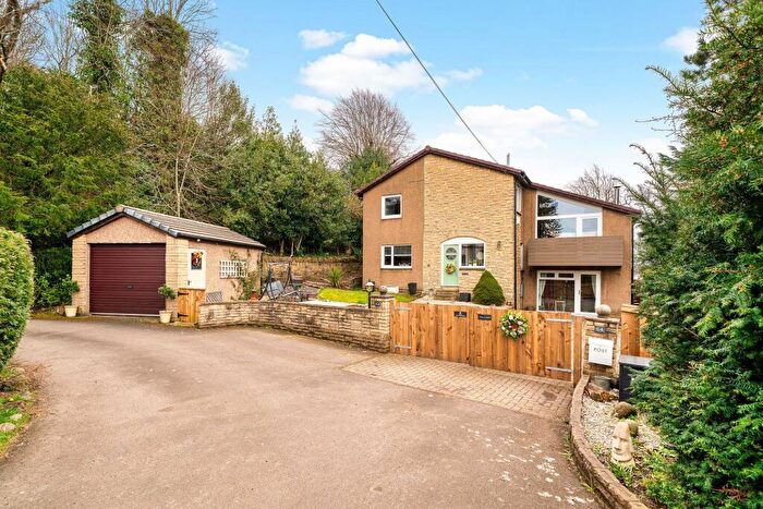 4 Bedroom Detached House For Sale In Kirk Road, Bathgate, EH48