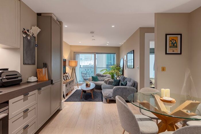 1 Bedroom Flat For Sale In Cutter Lane, Greenwich, SE10