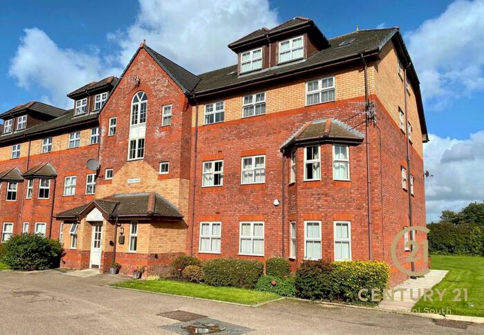 2 Bedroom Apartment To Rent In Henley House, The Spinnakers, L19