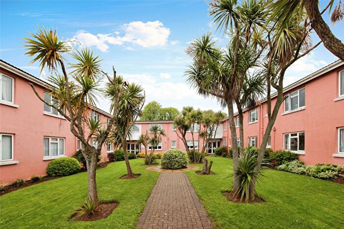 1 Bedroom Flat For Sale In Esplanade Road, Paignton, Devon, TQ4