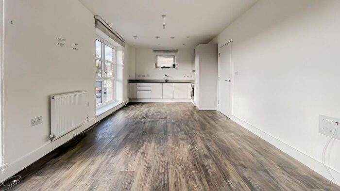 2 Bedroom Flat To Rent In Eastern Avenue, Ebbsfleet Valley, Swanscombe, DA10
