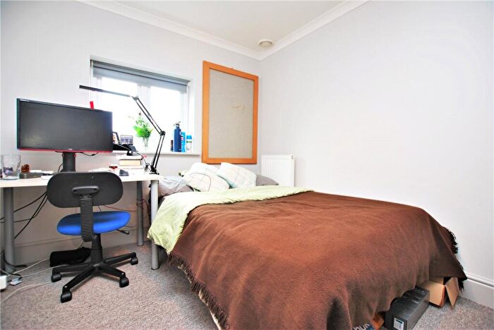 1 Bedroom House Of Multiple Occupation To Rent In Broomfield, Guildford, Surrey, GU2