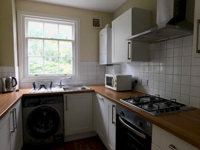 2 Bedroom Flat To Rent In Morris Terrace, Stirling Town, Stirling, FK8
