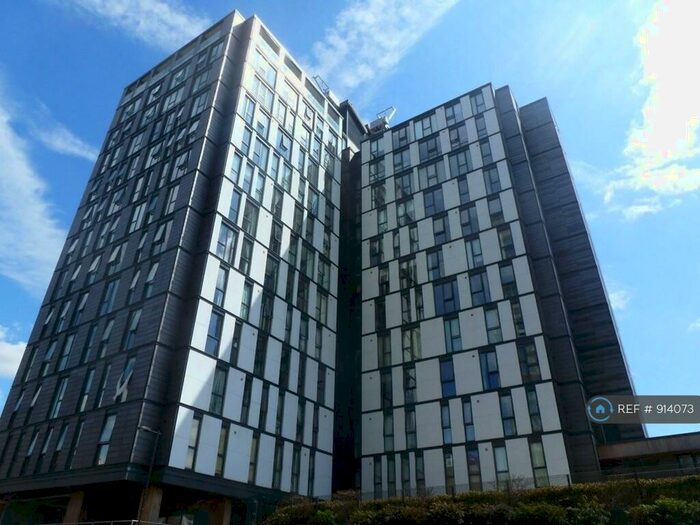 2 Bedroom Flat To Rent In Centrillion Point, Croydon, CR0