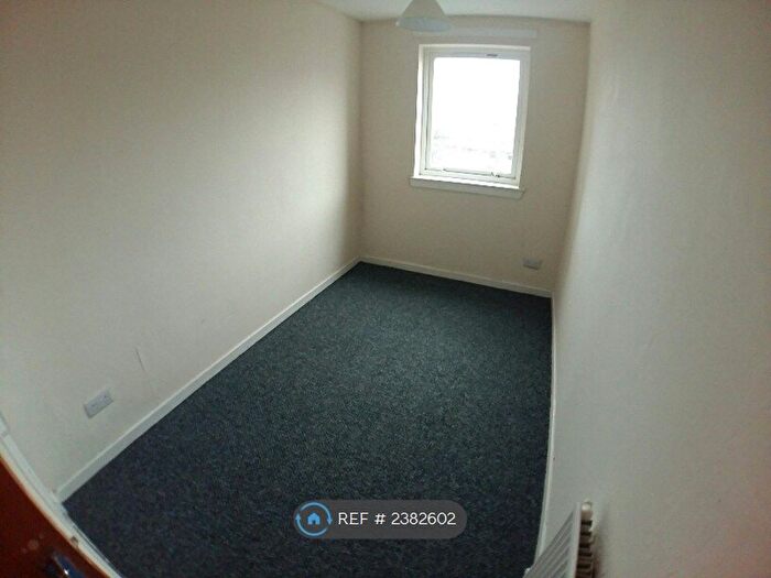 2 Bedroom Flat To Rent In Helenvale Street, Glasgow, G31