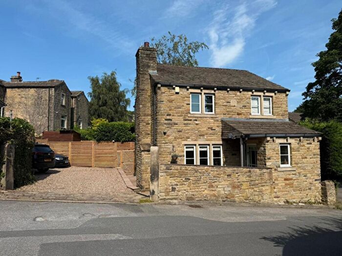 3 Bedroom Detached House For Sale In Ivy Bank Lane, Haworth, Keighley, BD22