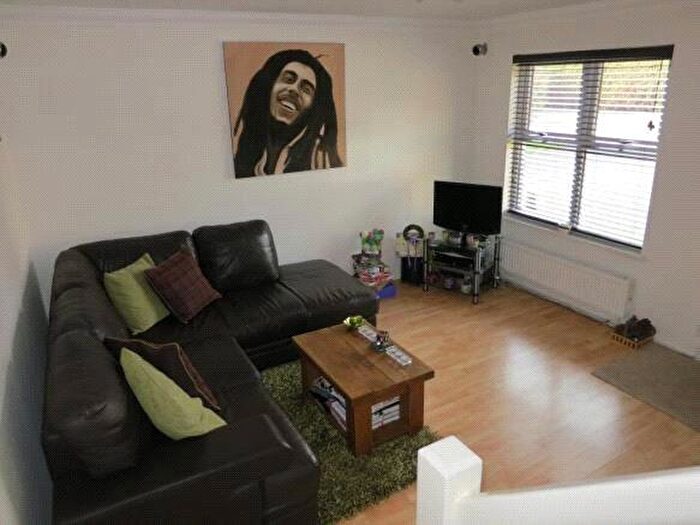 1 Bedroom House To Rent In Nutmeg Close, Earley, Reading, Berkshire, RG6
