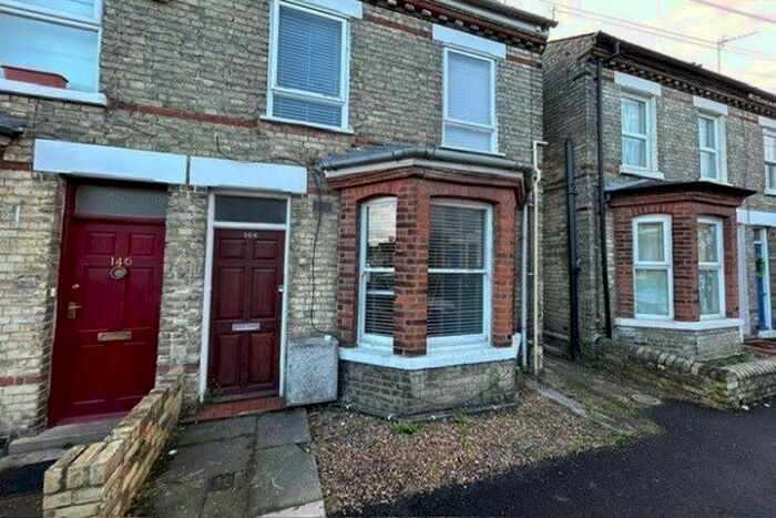 3 Bedroom Semi-Detached House To Rent In Sedgwick Street, Cambridge, CB1