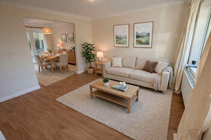 3 Bedroom Semi Detached House To Rent In Boleyn Walk, Leatherhead, KT22