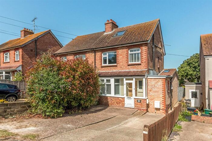 4 Bedroom Semi-Detached House For Sale In Mile Oak Road, Portslade, BN41