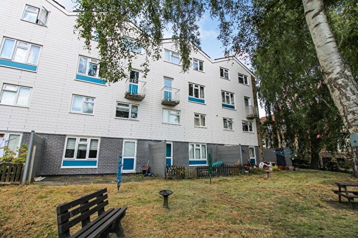 3 Bedroom Flat For Sale In Fisher Gardens, Knaresborough, North Yorkshire, HG5