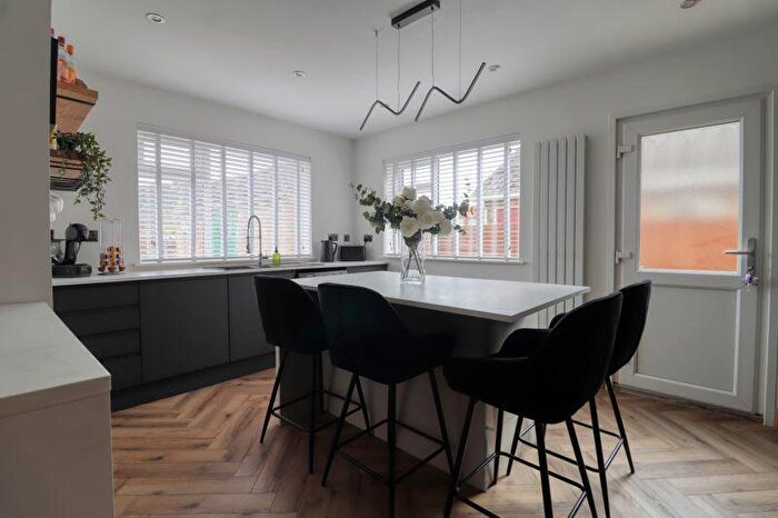 3 Bedroom Detached Bungalow For Sale In Ermine Street, Broughton, DN20