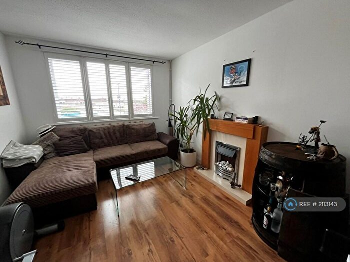 3 Bedroom Maisonette To Rent In Flintmill Crescent, London, SE3