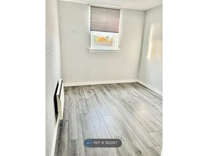 2 Bedroom Flat To Rent In Braehead Road, Cumbernauld, Glasgow, G67