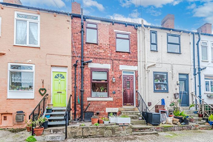 2 Bedroom Terraced House For Sale In Bottom Boat Road, Stanley, Wakefield, WF3