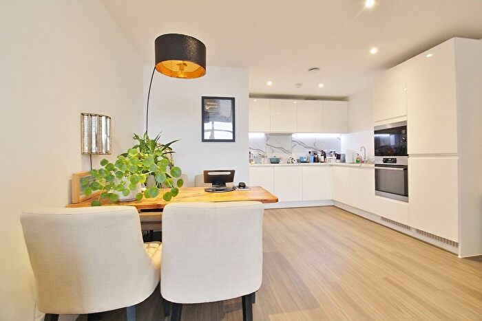 2 Bedroom Flat For Sale In Aldington House, Frazer Nash Close, Isleworth, TW7