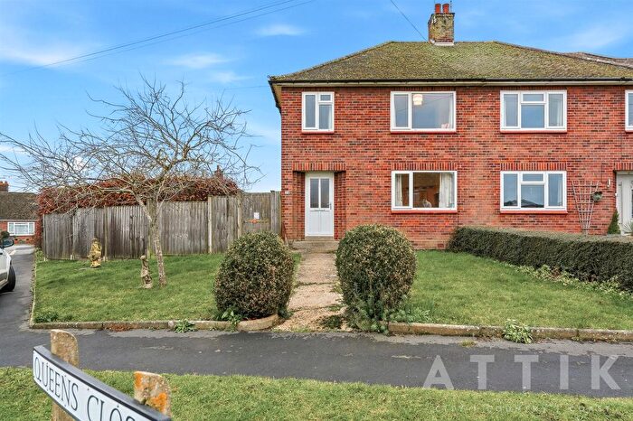 3 Bedroom Semi Detached House For Sale In Queens Drive, Halesworth, IP19