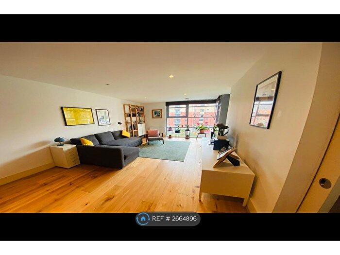 2 Bedroom Flat To Rent In Whitworth Street West, Manchester, M1